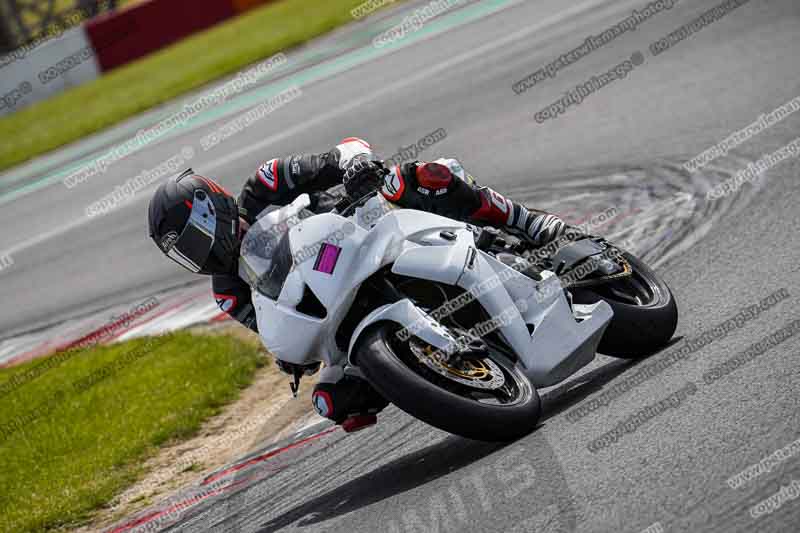 donington no limits trackday;donington park photographs;donington trackday photographs;no limits trackdays;peter wileman photography;trackday digital images;trackday photos